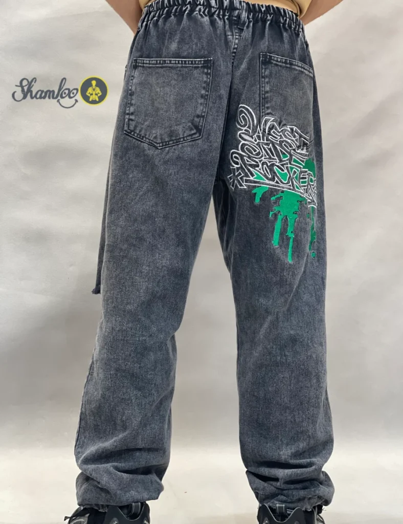 شلوار لی طرحدار کاستوم در ارزان ترین فروشگاه لباس مردانه در مشهد شاملومن